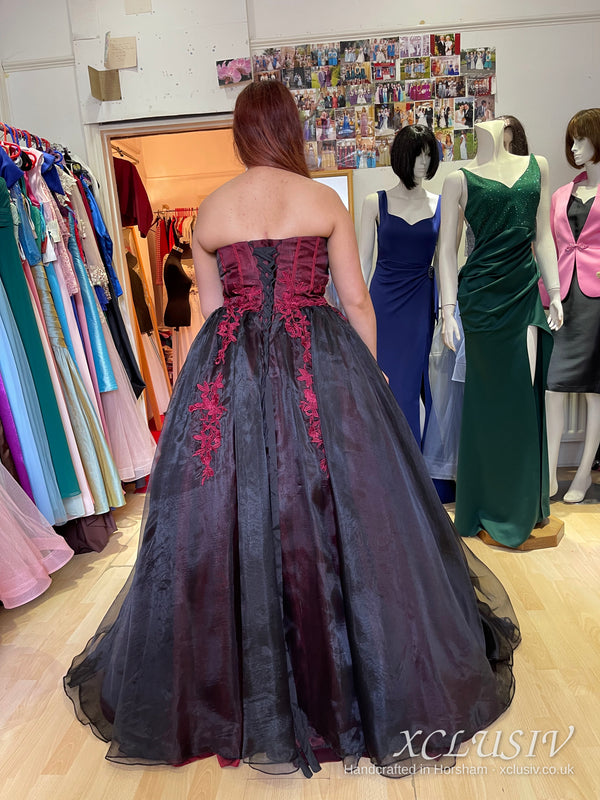 Black & Red Embroidered Organza Corset Ball Gown Prom Dress – XCLUSIV Horsham (view 10)