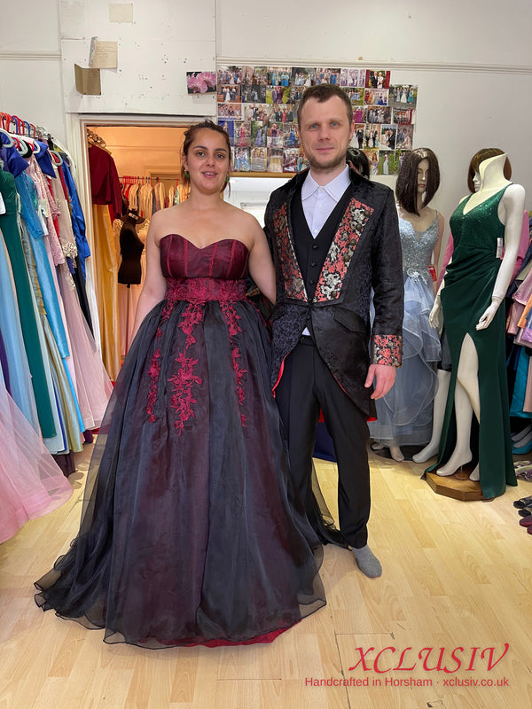 Bride in black & red ball gown with groom in matching black brocade frock coat – XCLUSIV Horsham (3)