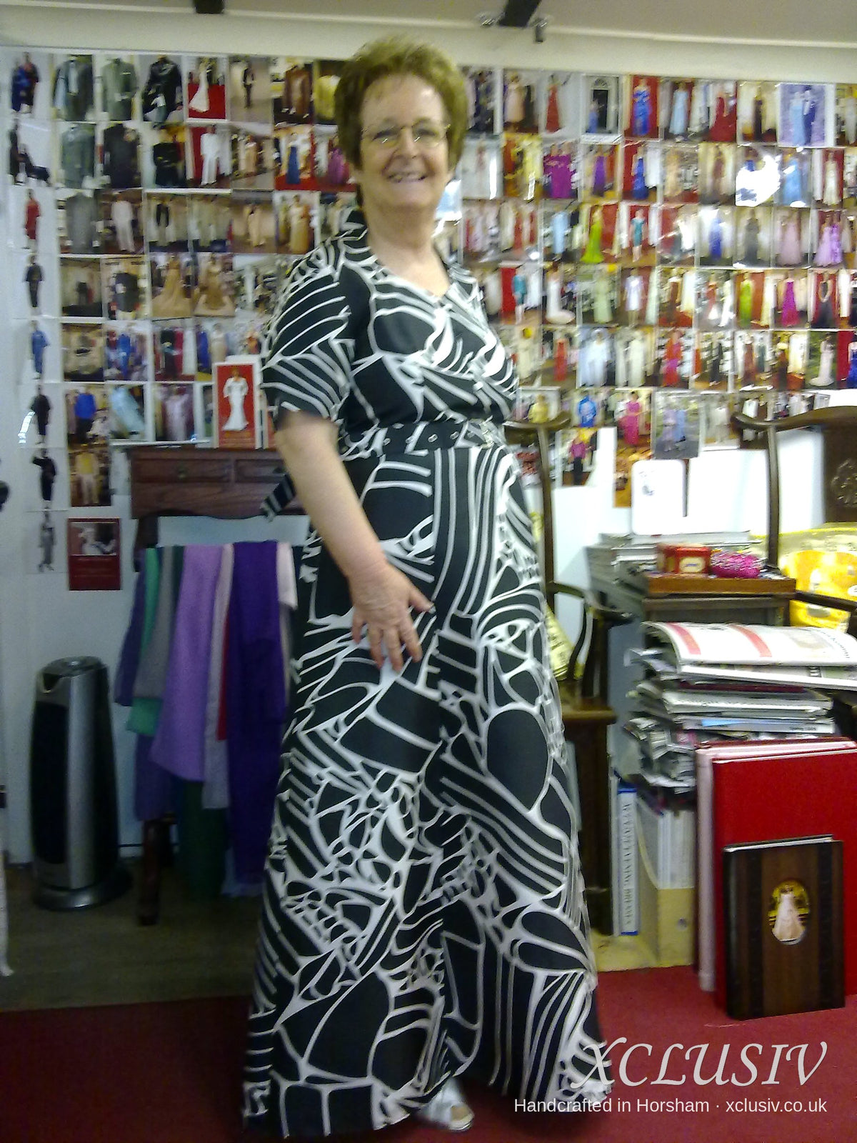 Black & White Abstract Print Long Dress – Mother of the Bride – XCLUSIV Horsham