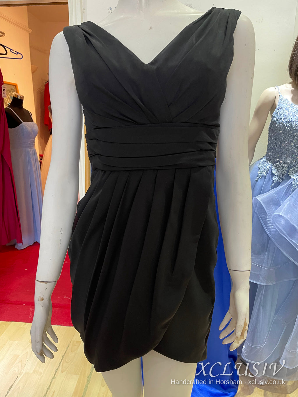 Black Chiffon V-Neck Cocktail Prom & Evening Dress – XCLUSIV Horsham (view 4)