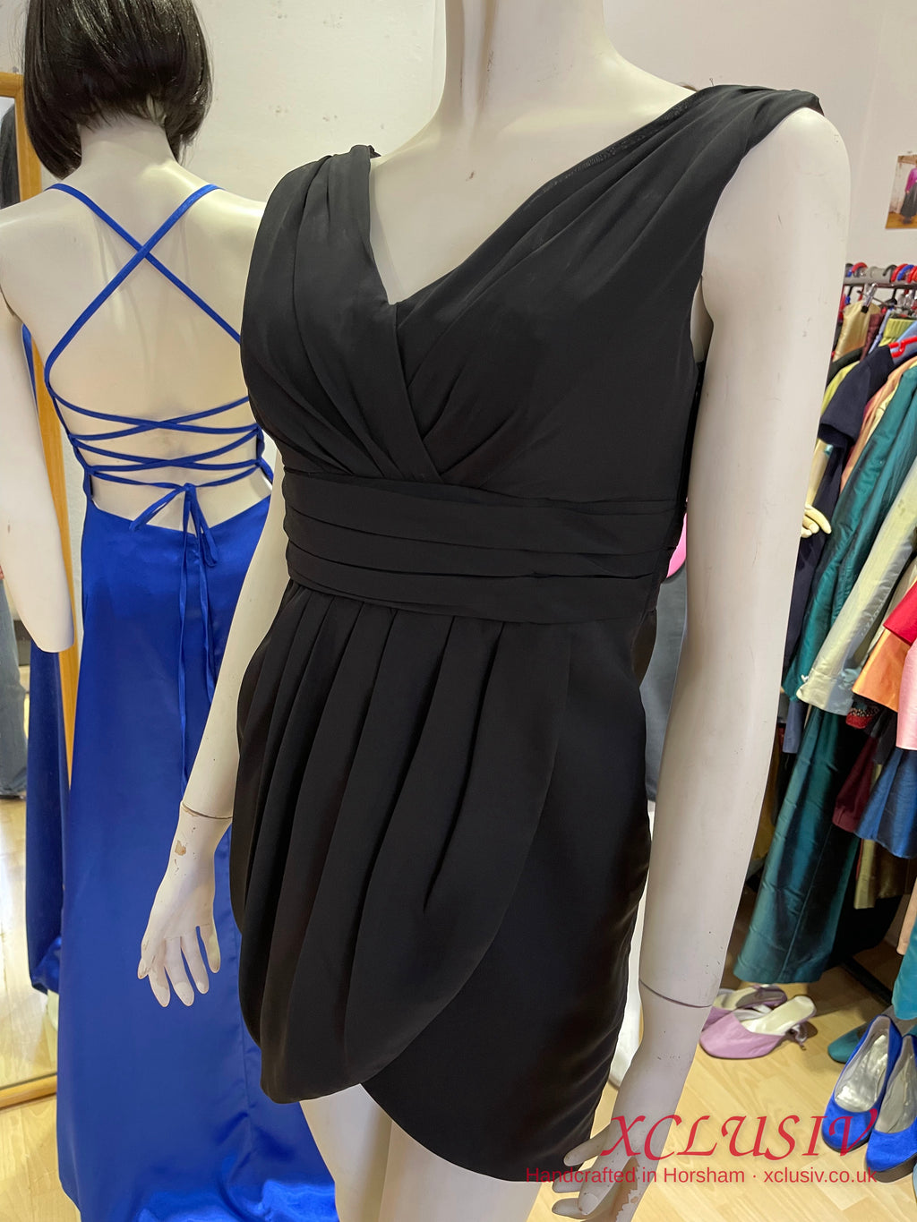 Black Chiffon V-Neck Cocktail Prom & Evening Dress – XCLUSIV Horsham (view 9)