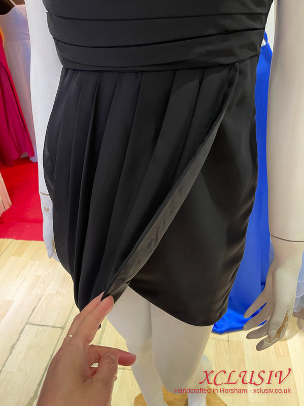 Black Chiffon V-Neck Cocktail Prom & Evening Dress – XCLUSIV Horsham (view 16)