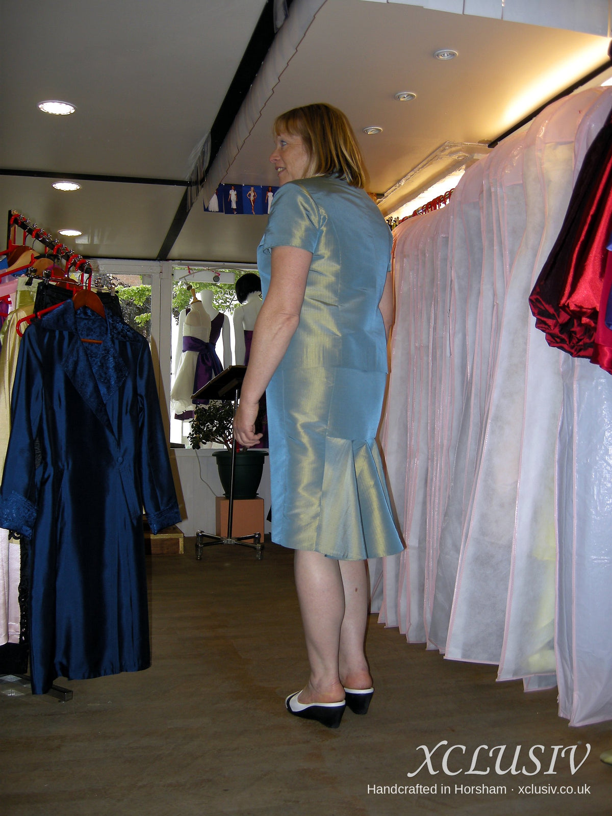 Blue-Gold Shot Taffeta Jacket & Flounce Dress – Mother of the Bride – XCLUSIV Horsham (view 2)