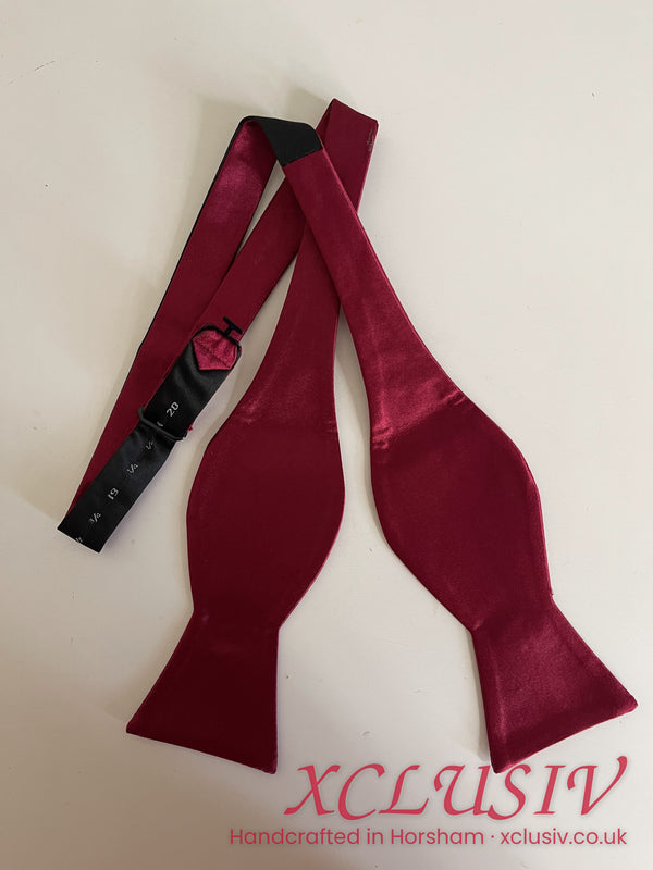 Burgundy satin self-tie bow tie and pocket square – XCLUSIV Horsham (view 5)