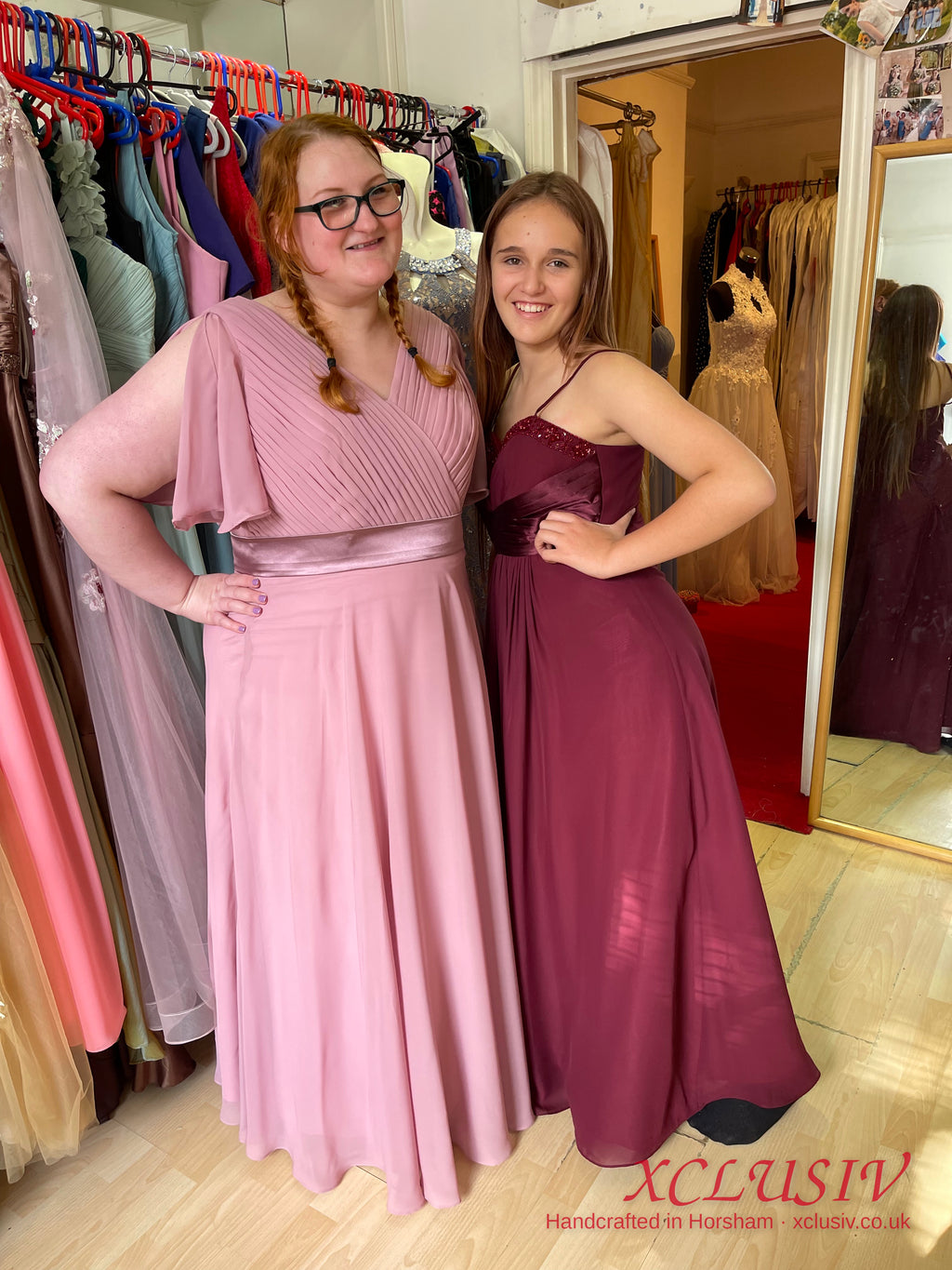 Dusty Rose & Burgundy Chiffon Bridesmaid Dresses with Faux Fur Stoles – XCLUSIV Horsham (view 2)