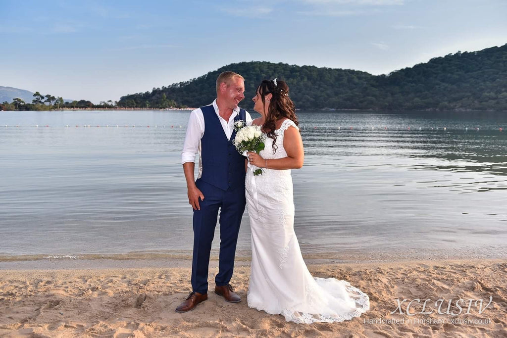 Fitted Ivory Lace Beach Wedding Dress – XCLUSIV Horsham