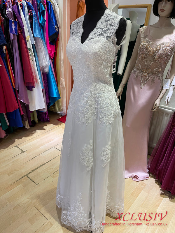 Ivory Lace V-Neck A-Line Wedding Dress with Keyhole Back – XCLUSIV Horsham (view 14)