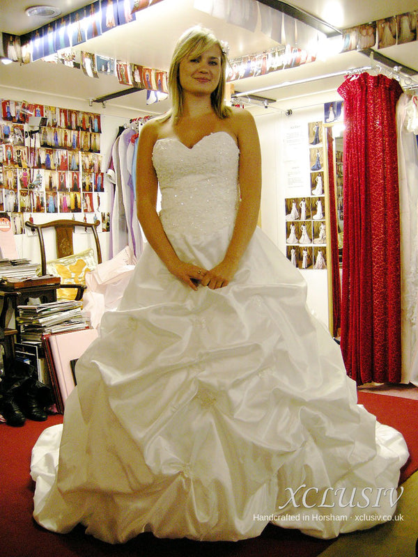Ivory Pick-Up Ball Gown Wedding Dress with Beaded Sweetheart – XCLUSIV Horsham (view 2)