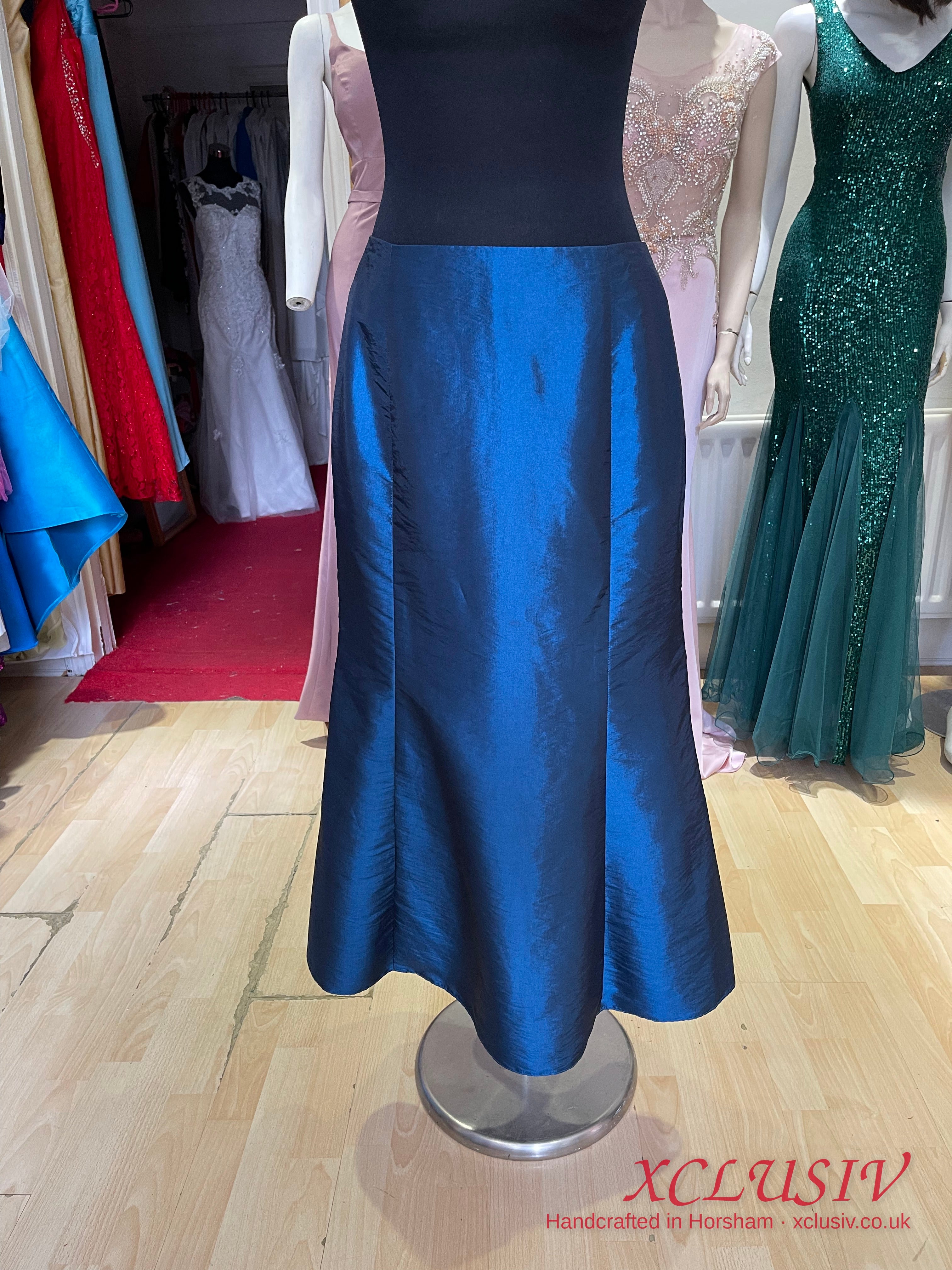 Navy Taffeta Ruched Top & Fishtail Skirt – Mother of the Bride Secondary image