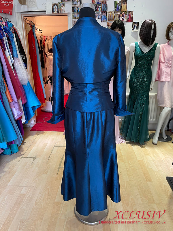 Navy Taffeta Ruched Top & Fishtail Skirt – Mother of the Bride – XCLUSIV Horsham (view 10)