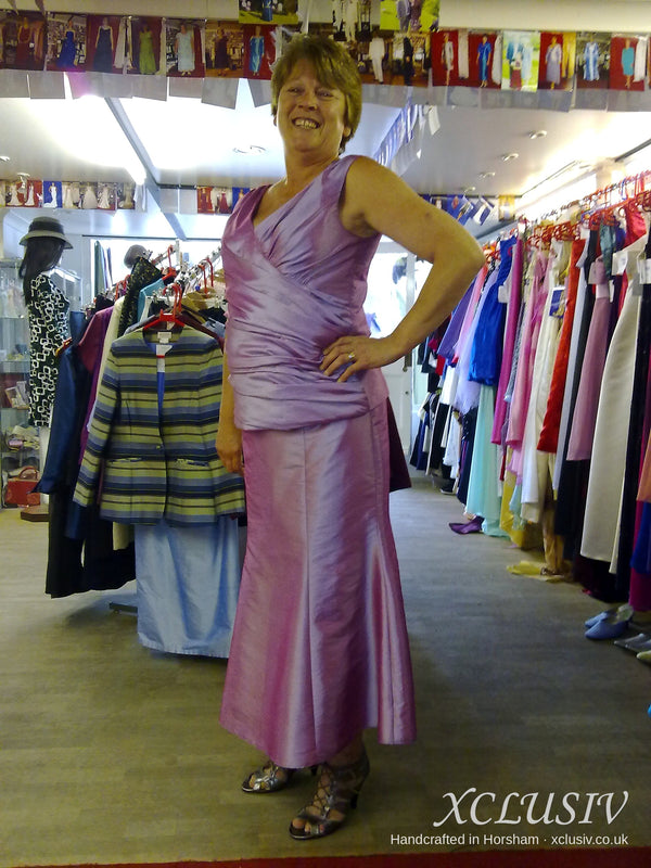 Orchid Taffeta Ruched Top & Fishtail Skirt with Stole – Mother of the Bride – XCLUSIV Horsham (view 2)