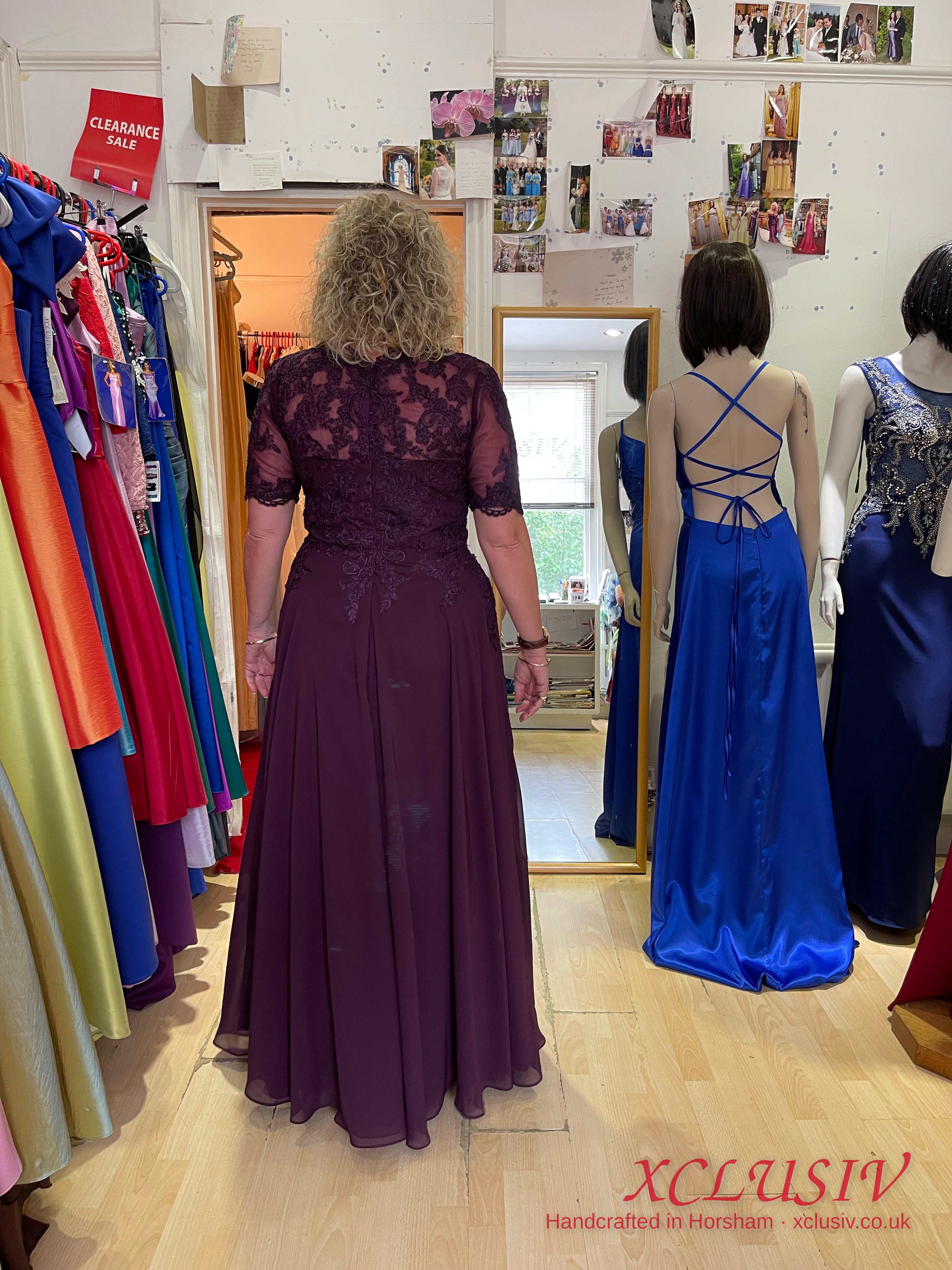 Plum Lace & Chiffon Short-Sleeve Dress – Mother of the Bride Secondary image