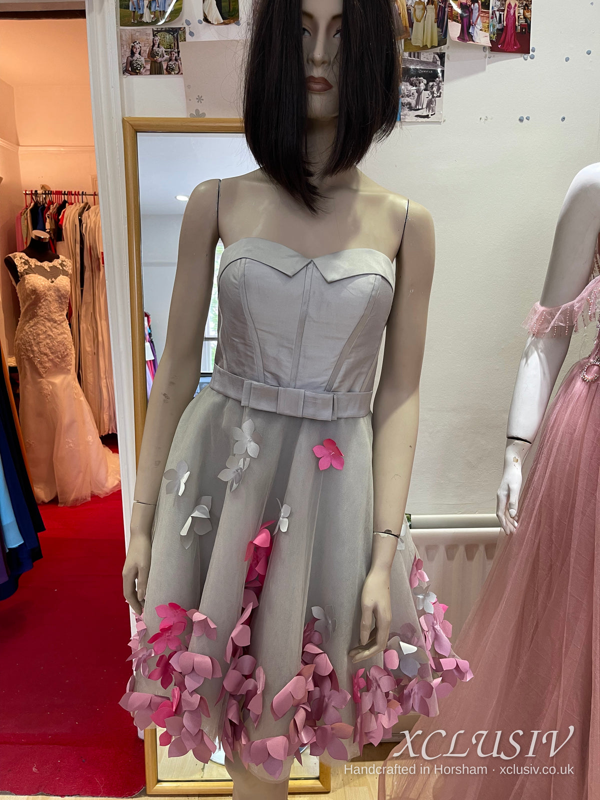 Silver Grey Short Prom Dress with Pink 3D Flowers & Bolero – XCLUSIV Horsham (view 9)
