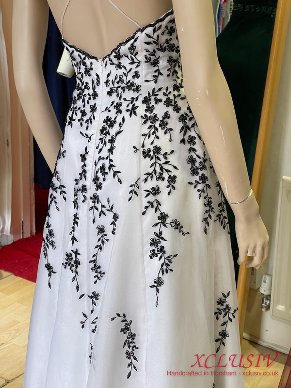 White Tulle Black Embroidered Prom Dress – XCLUSIV Horsham (view 11)