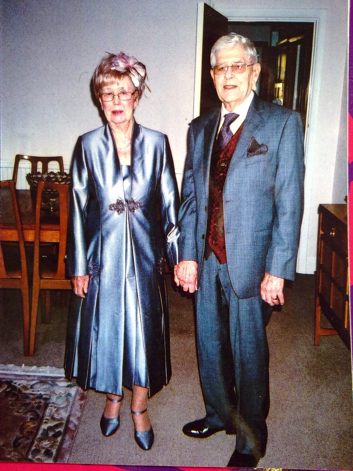 Mother of the groom wool coat with oriental buttons - XCLUSIV Horsham Main image