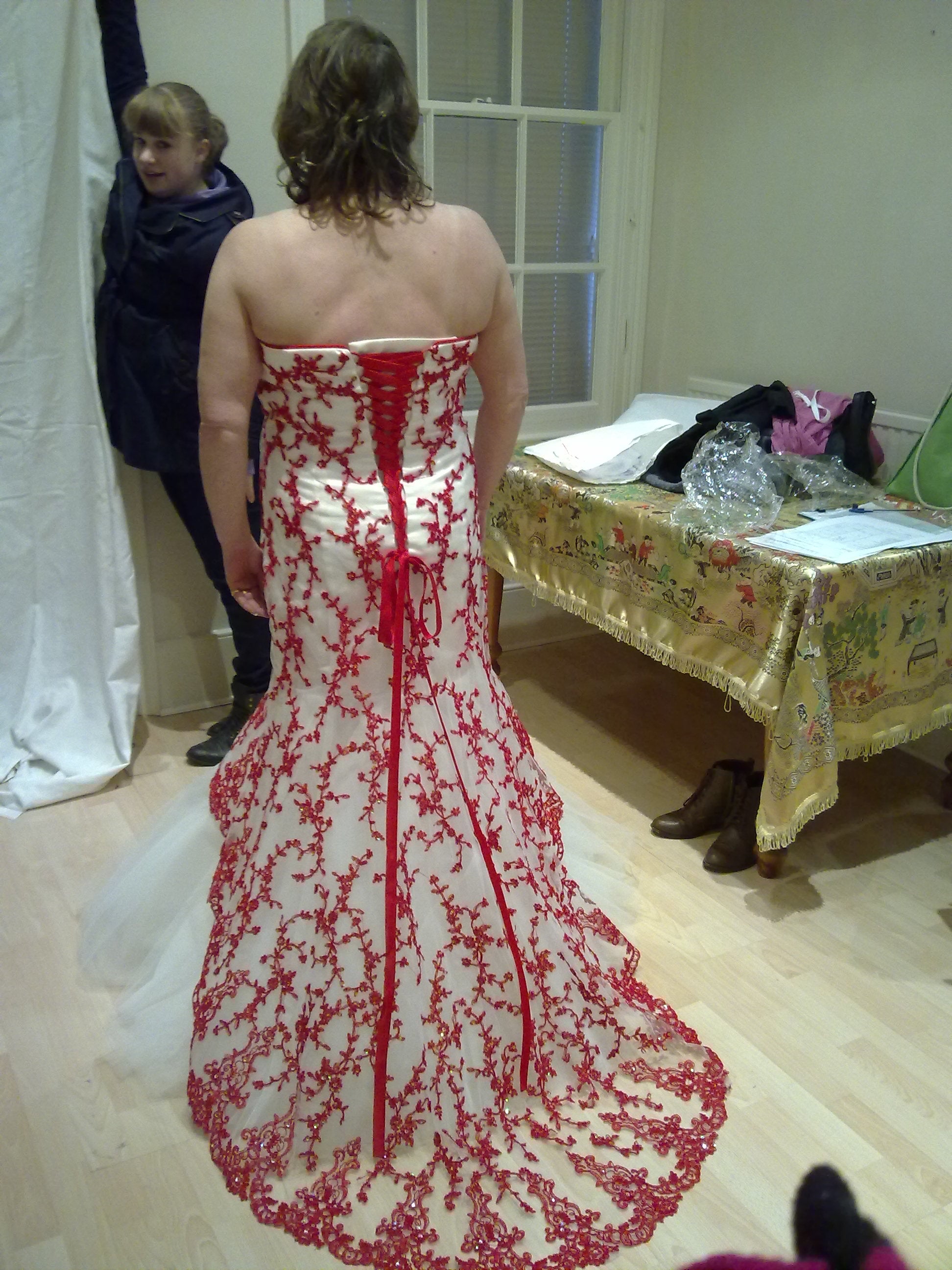 wine red lace wedding dress – XCLUSIV