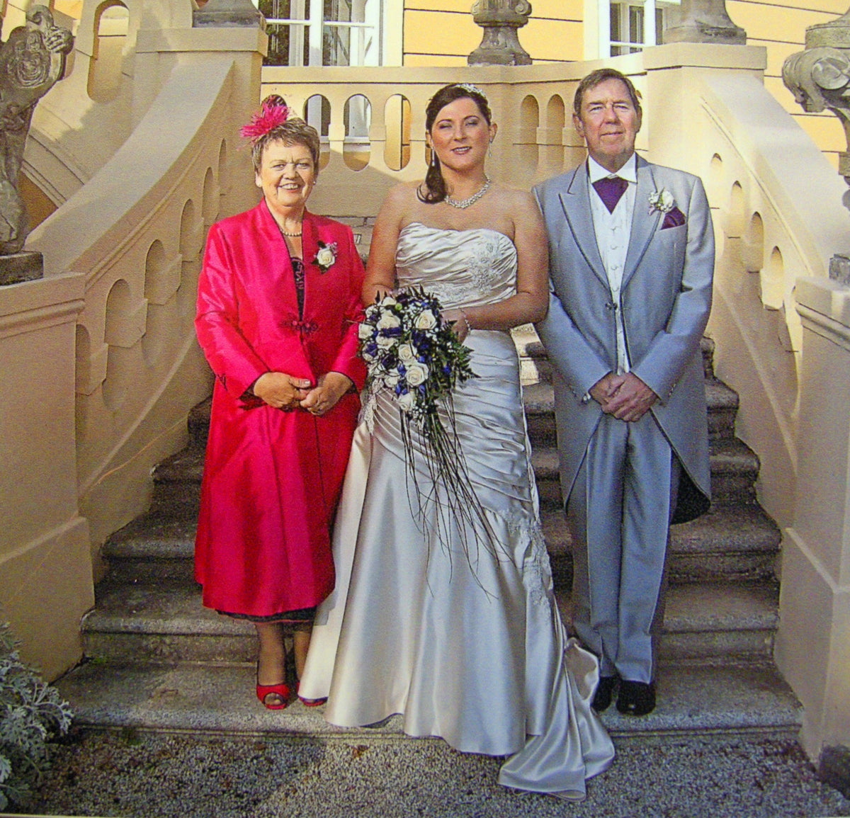 Mother of the bride outfit with matching shoes - XCLUSIV Sussex