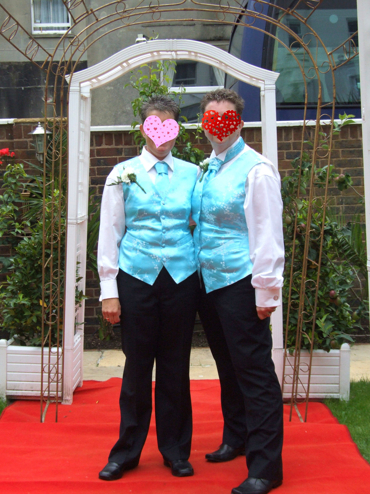 Bespoke waistcoat and cravat for weddings - XCLUSIV Horsham