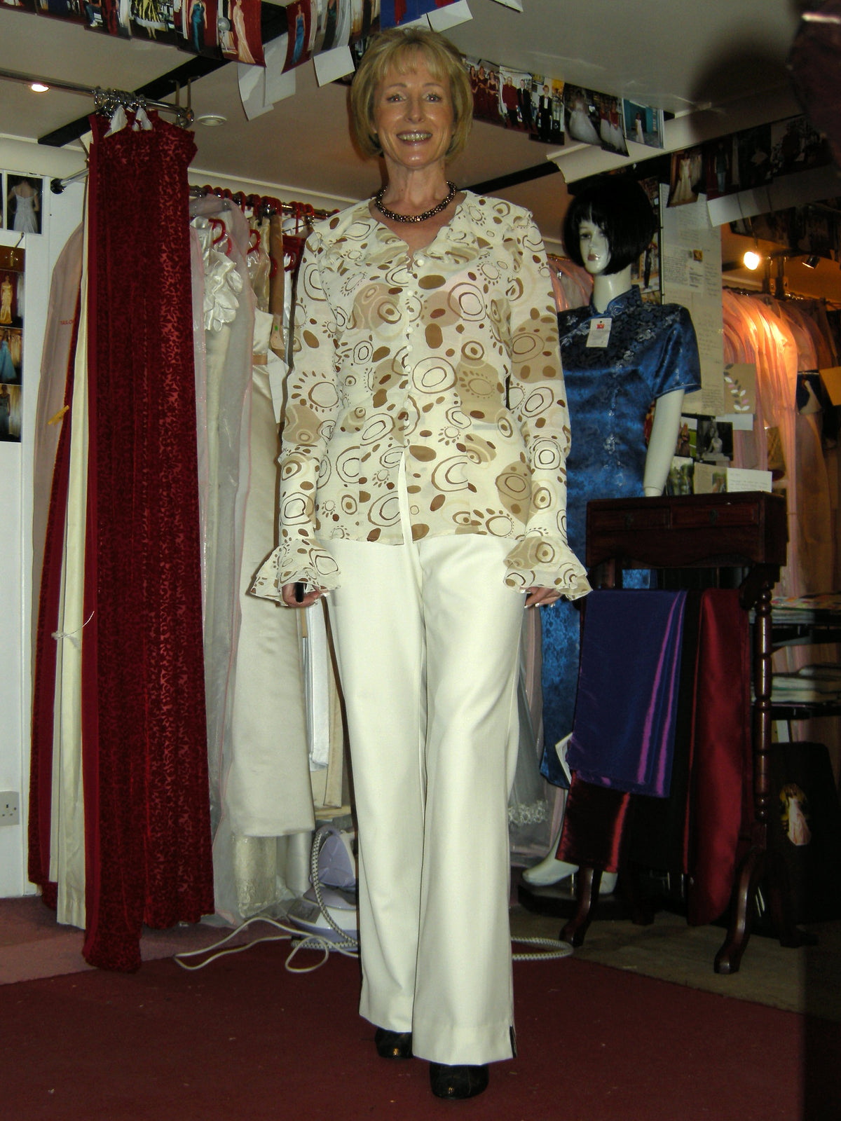 Bespoke silk shirt for lady guest - XCLUSIV Horsham